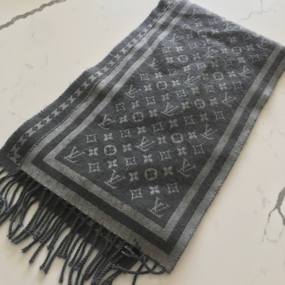 Louis Vuitton monogram scarf